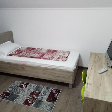 Tomnatic  Agropensiunea Bella מראה חיצוני תמונה